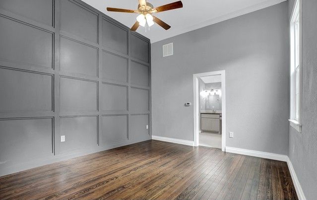 Exterior Paint — Dark Gray